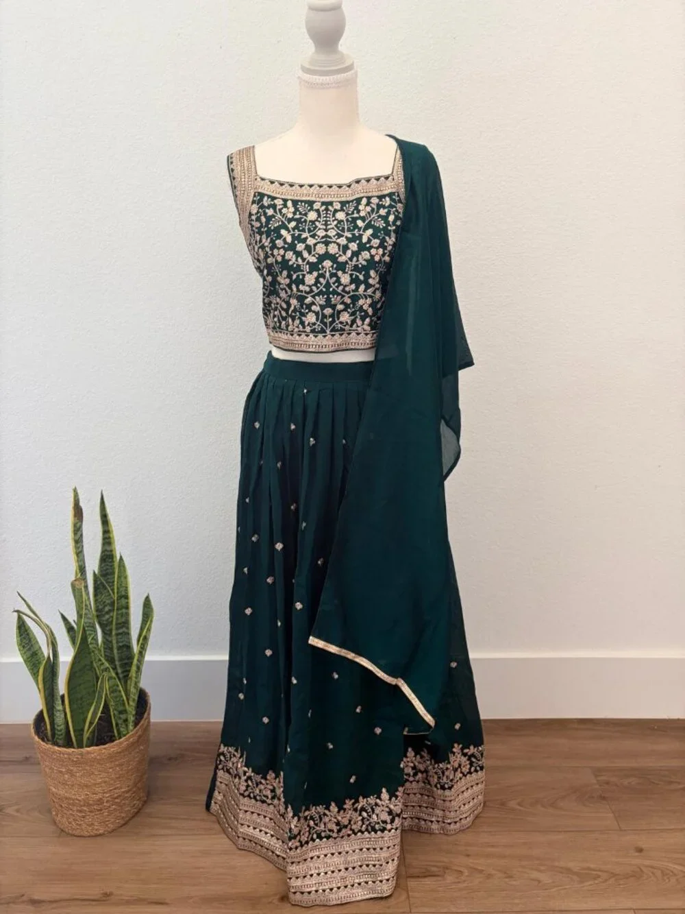 N/A beautiful emerald